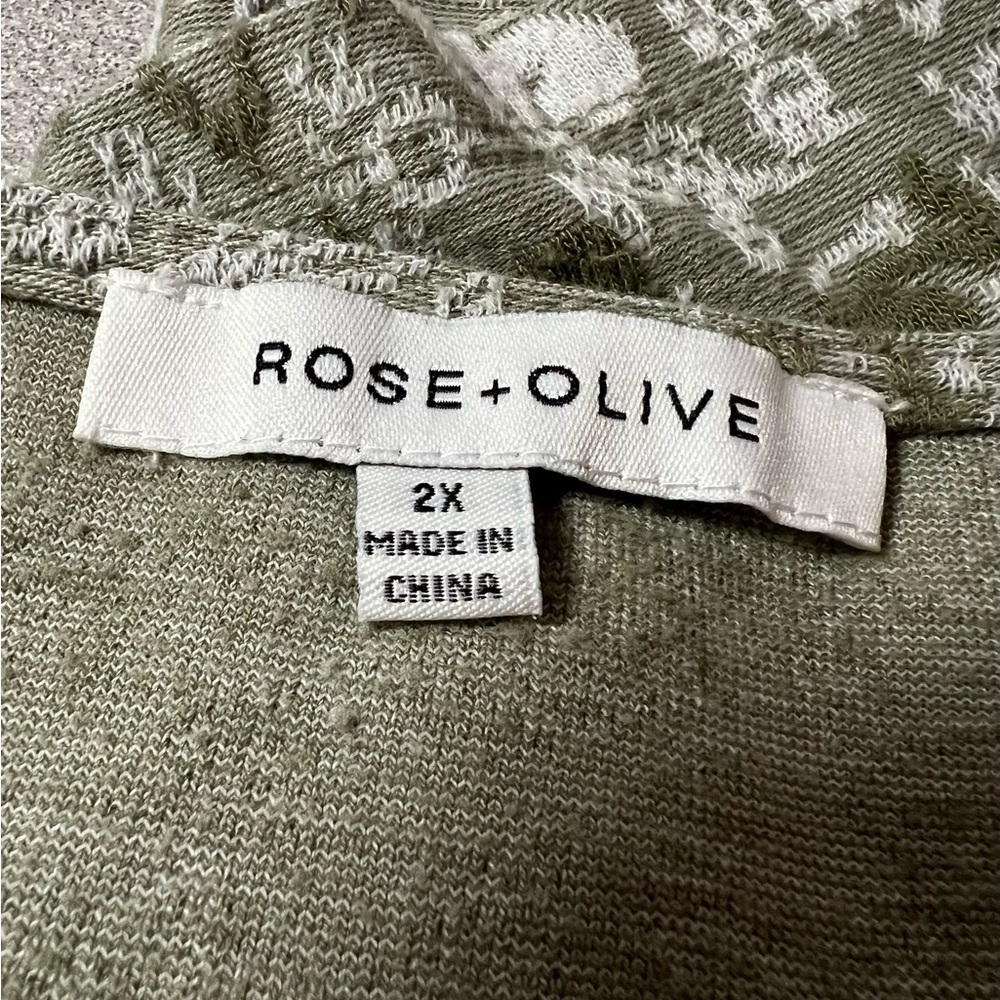 Rose & Olive 2X top sage Green‎ tunic style plus size woven fabric - Picture 5 of 6